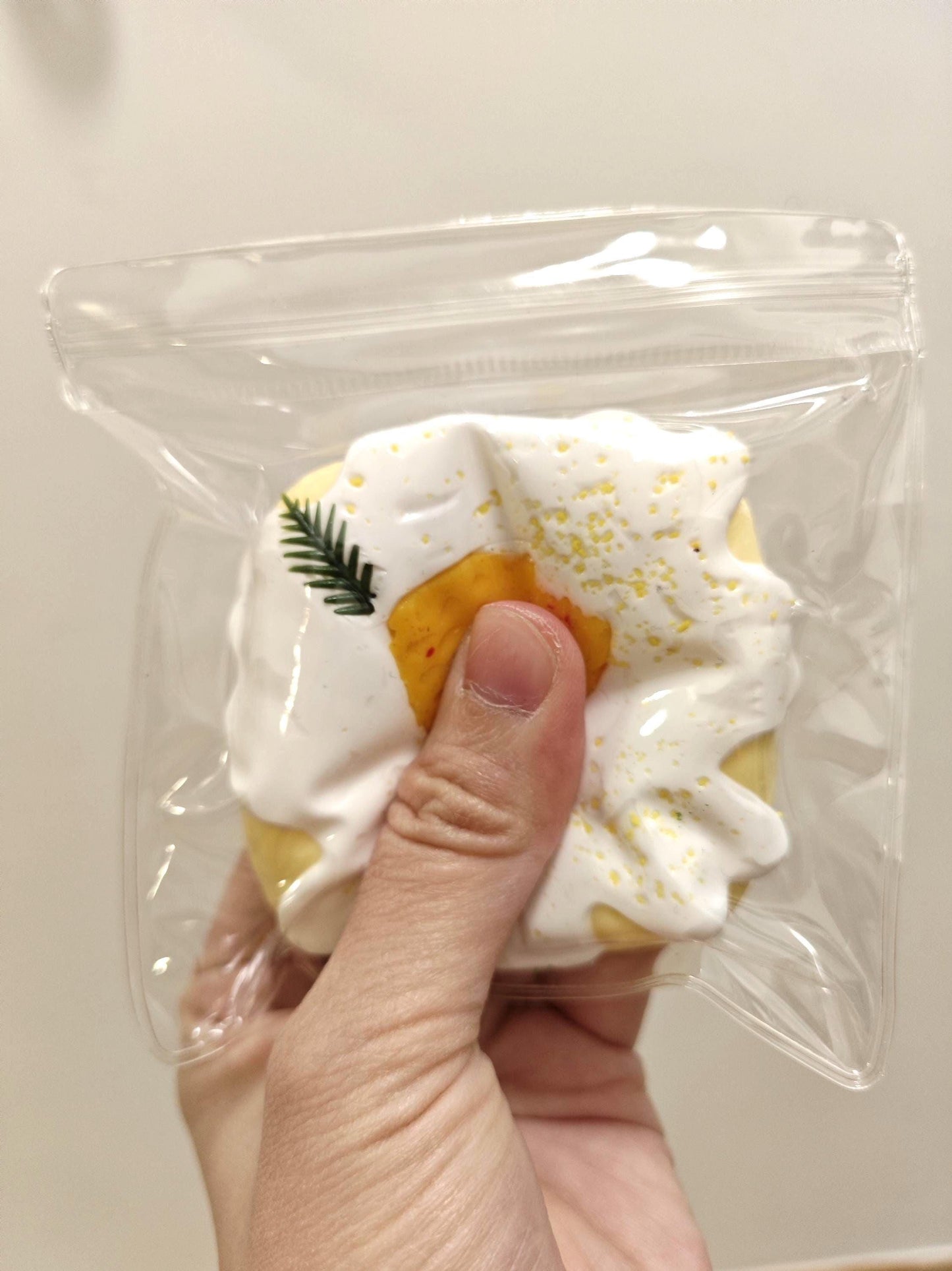Mini Strawberry Summer Cake Squishy