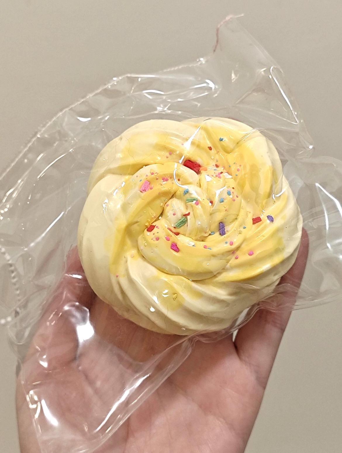 Kuchen-Squishy-Spielzeug-Set Dessert-Paar-Quetschbündel Pastellfarbener Stressball Kawaii Fidget Toy zur Angstlinderung Geschenkideen für Teenager Sammlerstück