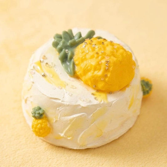 Quetschbarer Ananaskuchen Squishy Dessert Langsam aufsteigender Stressball Sensorisches Fidget Toy zur Angstlinderung Geschenkideen für Erwachsene Schreibtischdeko