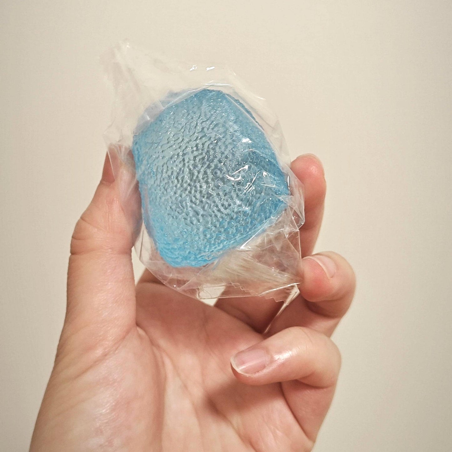 Mini bunter Stressball Langsam aufsteigend Squishy für Stressabbau Zappelspielzeug Durchscheinendes Sensorisches Quetschspielzeug Schreibtischspielzeug für Erwachsene Geschenkideen für Kinder