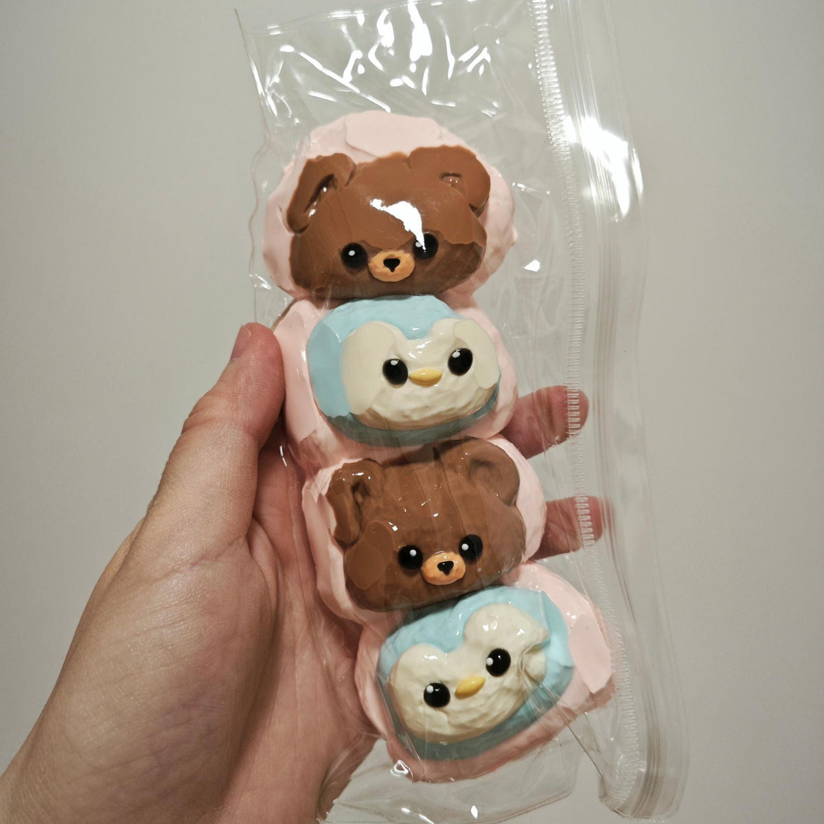 Kawaii Squishy Toy Four Connected Animal Heads Cute Bear Penguin Macaron Design Silicone Soft Rising Texture Collectible Japanese Charm Novelty Display Item Stress Relief Squeeze Toy Party Favor Birthday Present Gift Bag Stocking Stuffer